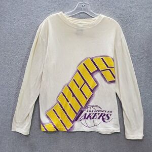Los Angeles Lakers Women T-Shirt Medium White Team Logo Graphic Crew Neck Tee